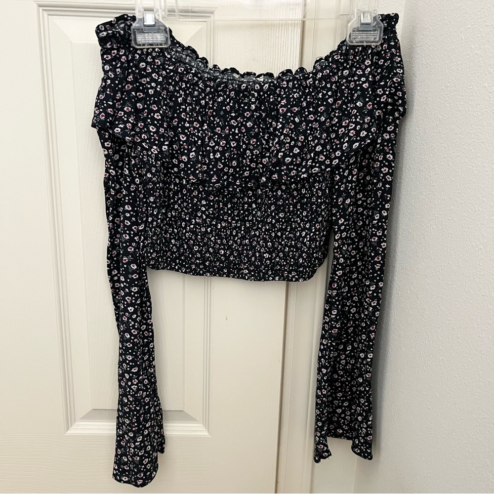 NEW Pacsun Dark Blue Floral Off the Shoulder Long Sleeve Crop Top (XS/S)